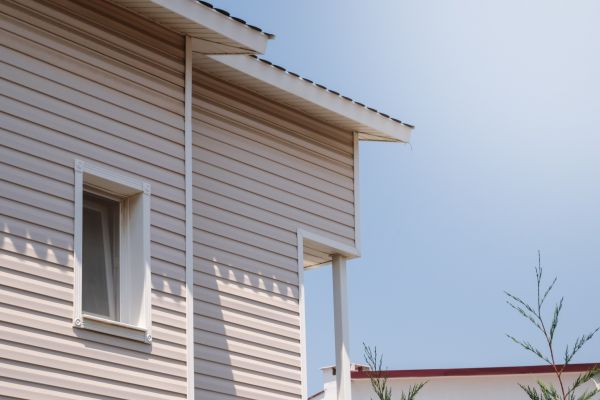 Cost of Vinyl Siding Hole Repair in Jersey City